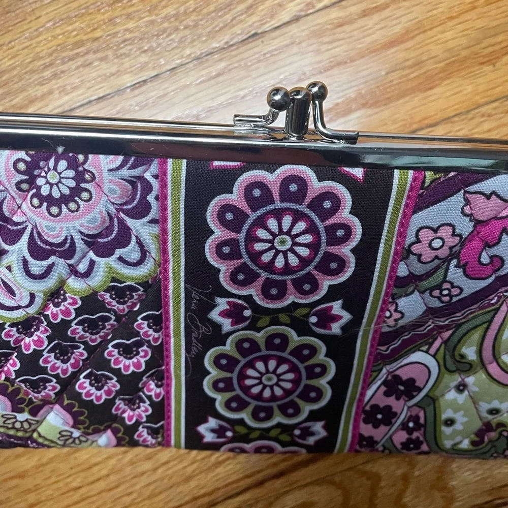 Vera Bradley Multicolor Floral‎ Clutch